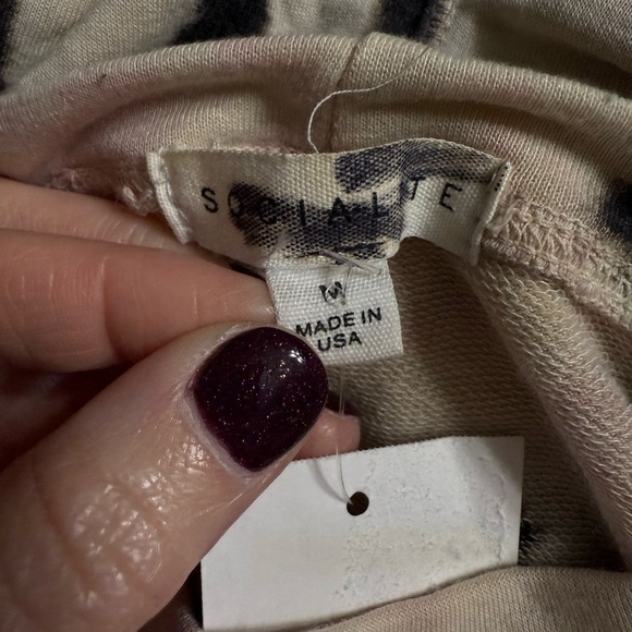 Socialite Black and White Tie-Dye Dress - Picture 3 of 7